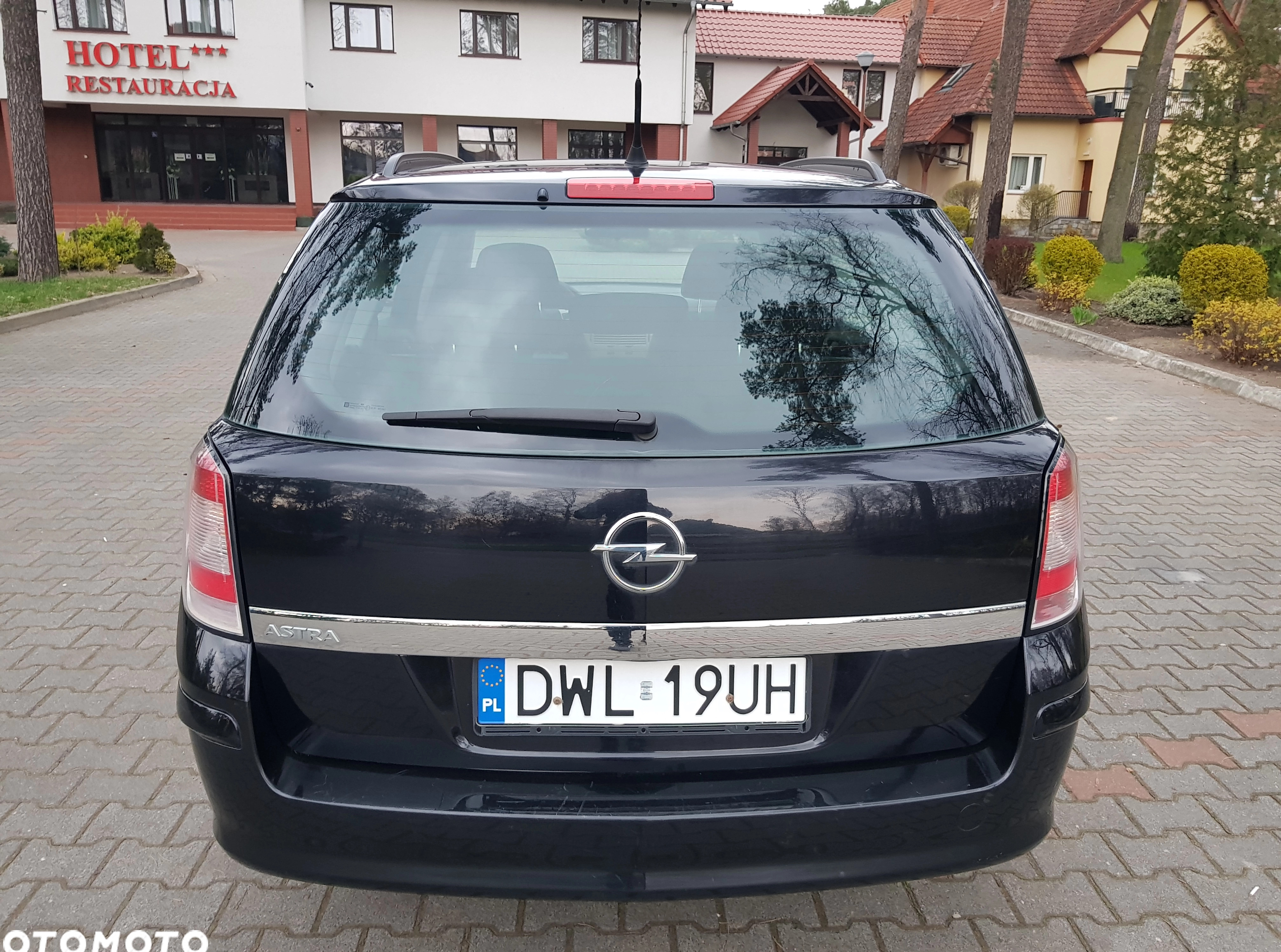 Opel Astra cena 10900 przebieg: 220500, rok produkcji 2007 z Łaskarzew małe 562